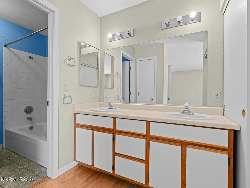 4317 Leeward Reno NV 89502