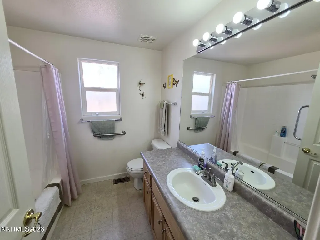 652 Jennys Fernley NV 89408