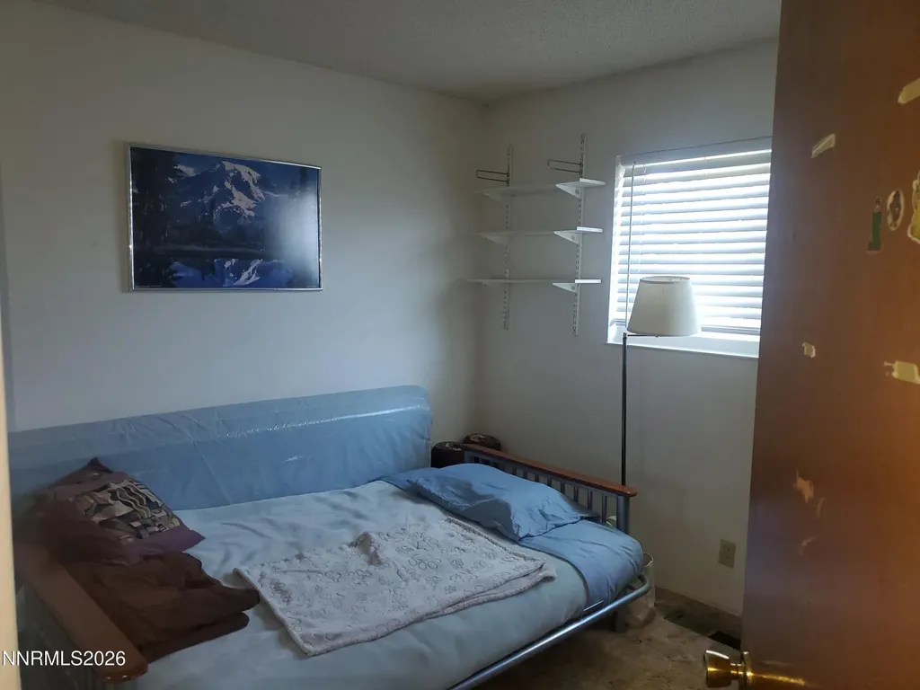 104 3rd Hawthorne NV 89415