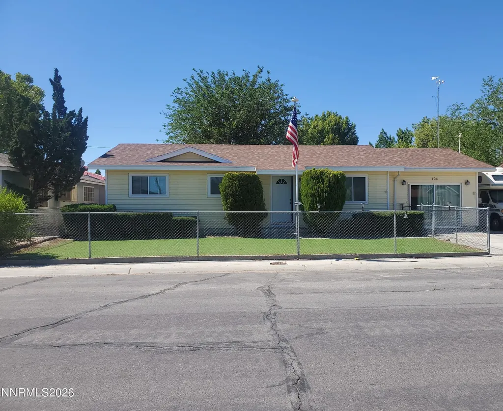 104 3rd Hawthorne NV 89415
