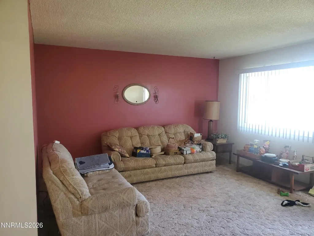 104 3rd Hawthorne NV 89415