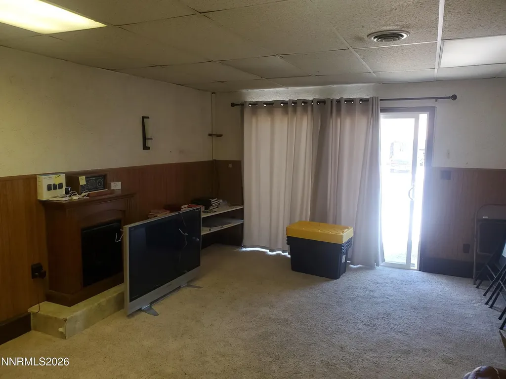 104 3rd Hawthorne NV 89415