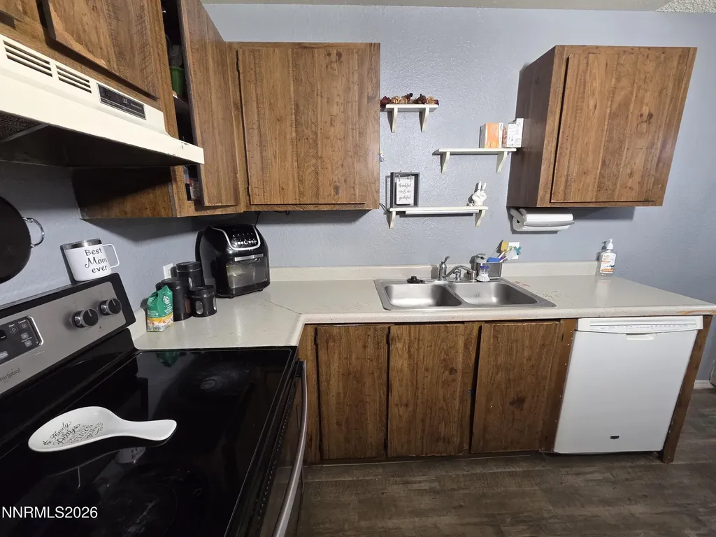 2345 Tripp Unit #8 Reno NV 89512