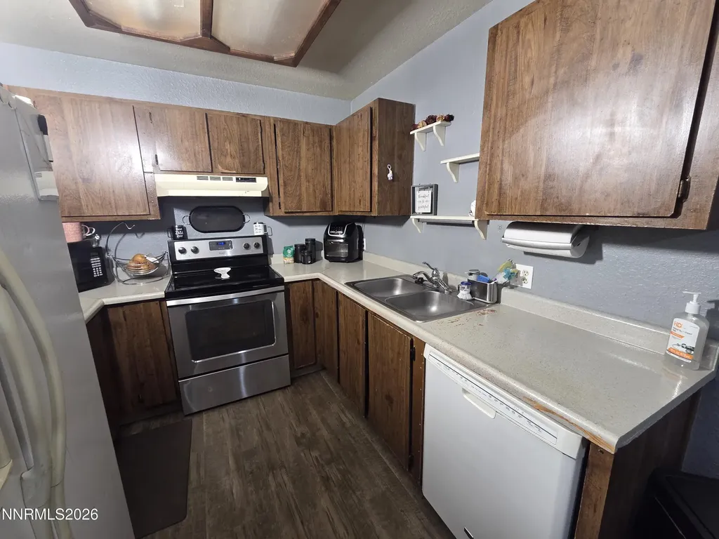 2345 Tripp Unit #8 Reno NV 89512