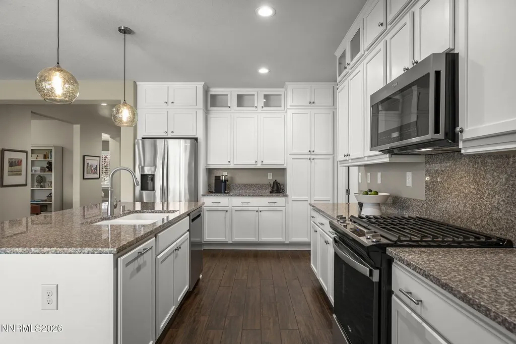 2108 Niatross Reno NV 89521