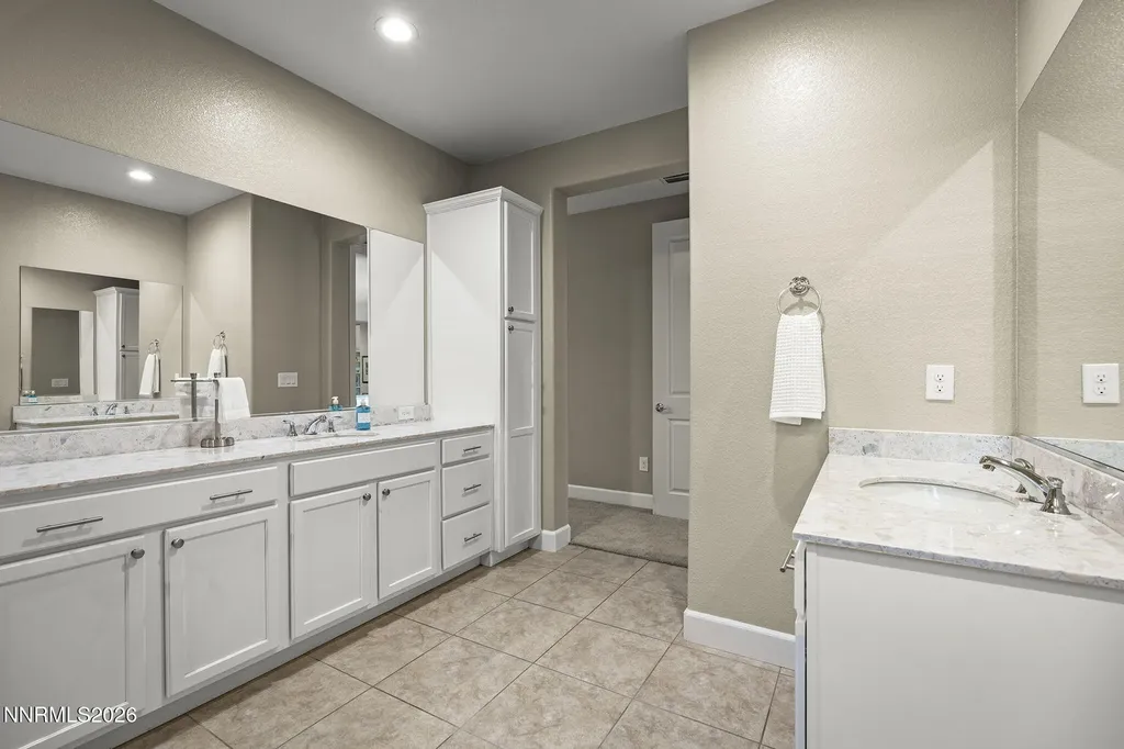 2108 Niatross Reno NV 89521