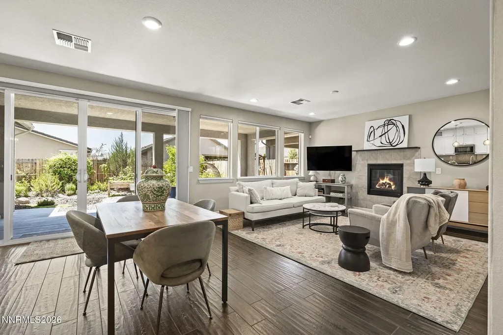 2108 Niatross Reno NV 89521