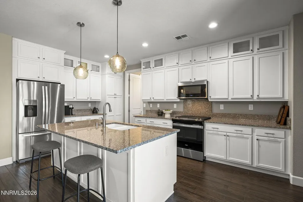 2108 Niatross Reno NV 89521
