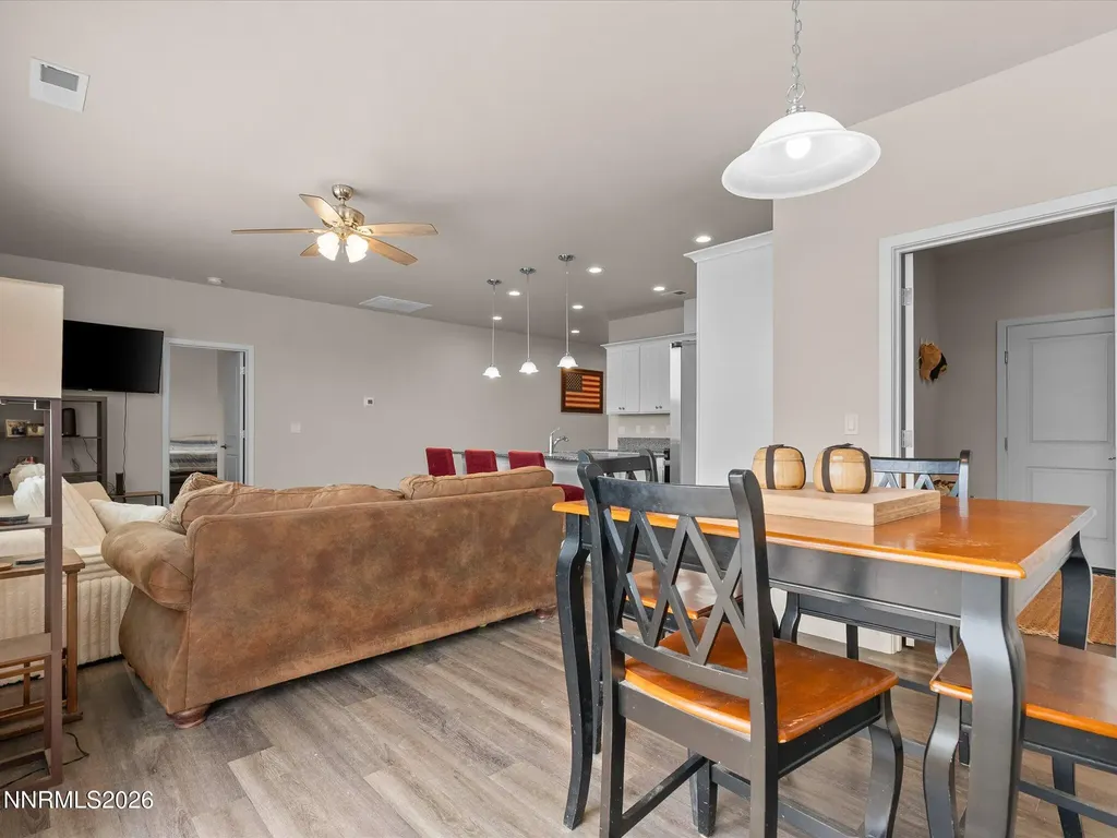 564 Country Hollow Fernley NV 89408