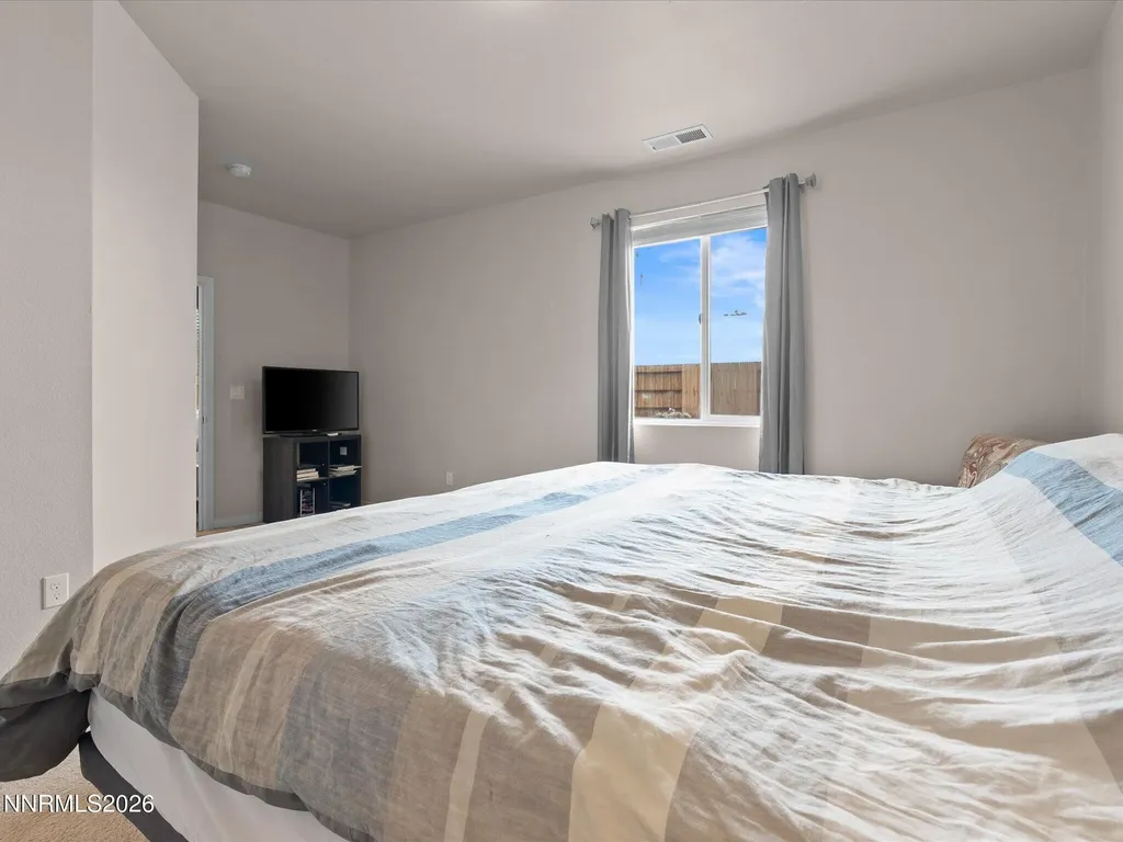 564 Country Hollow Fernley NV 89408