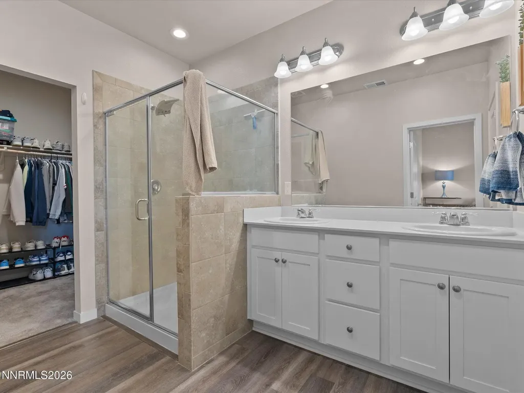 564 Country Hollow Fernley NV 89408