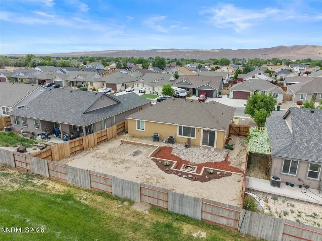 564 Country Hollow Fernley NV 89408