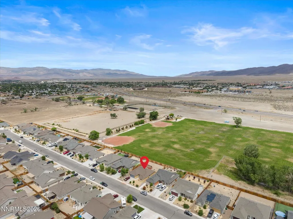 564 Country Hollow Fernley NV 89408