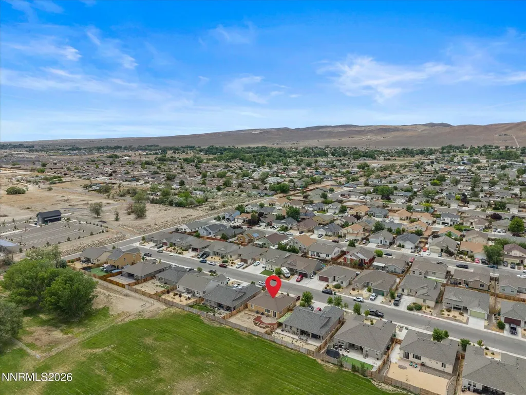 564 Country Hollow Fernley NV 89408