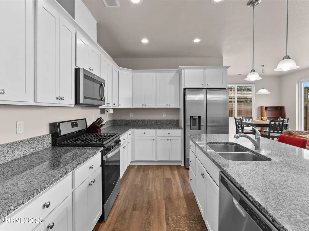 564 Country Hollow Fernley NV 89408