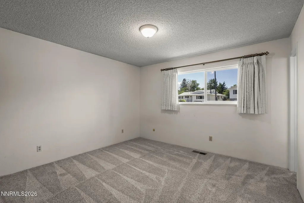 2615 Everett Reno NV 89503