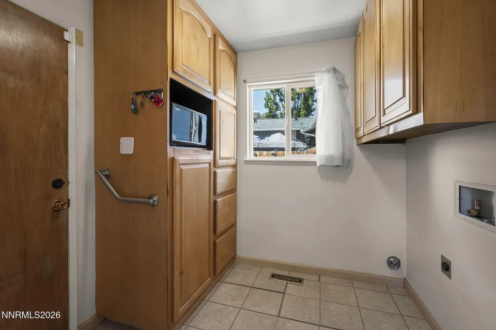 2615 Everett Reno NV 89503