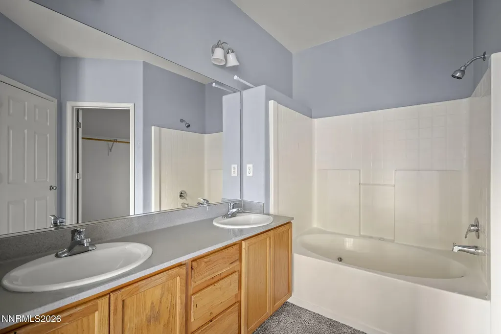 5346 Village Meadows Sparks NV 89436