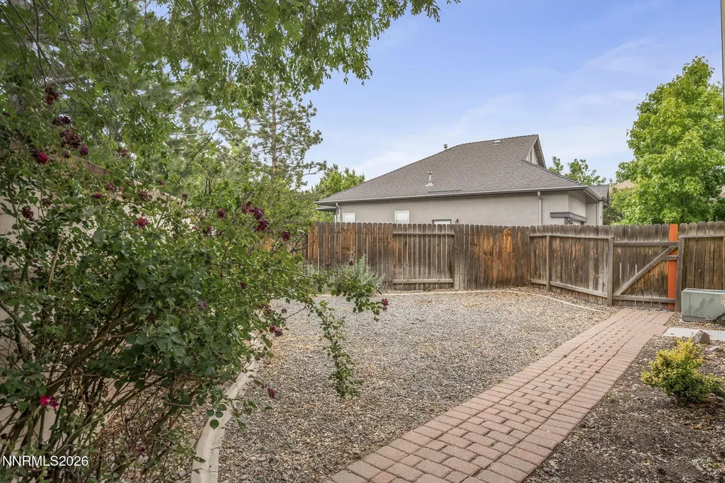 5346 Village Meadows Sparks NV 89436