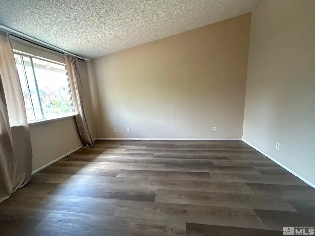 6126 White Water Reno NV 89523