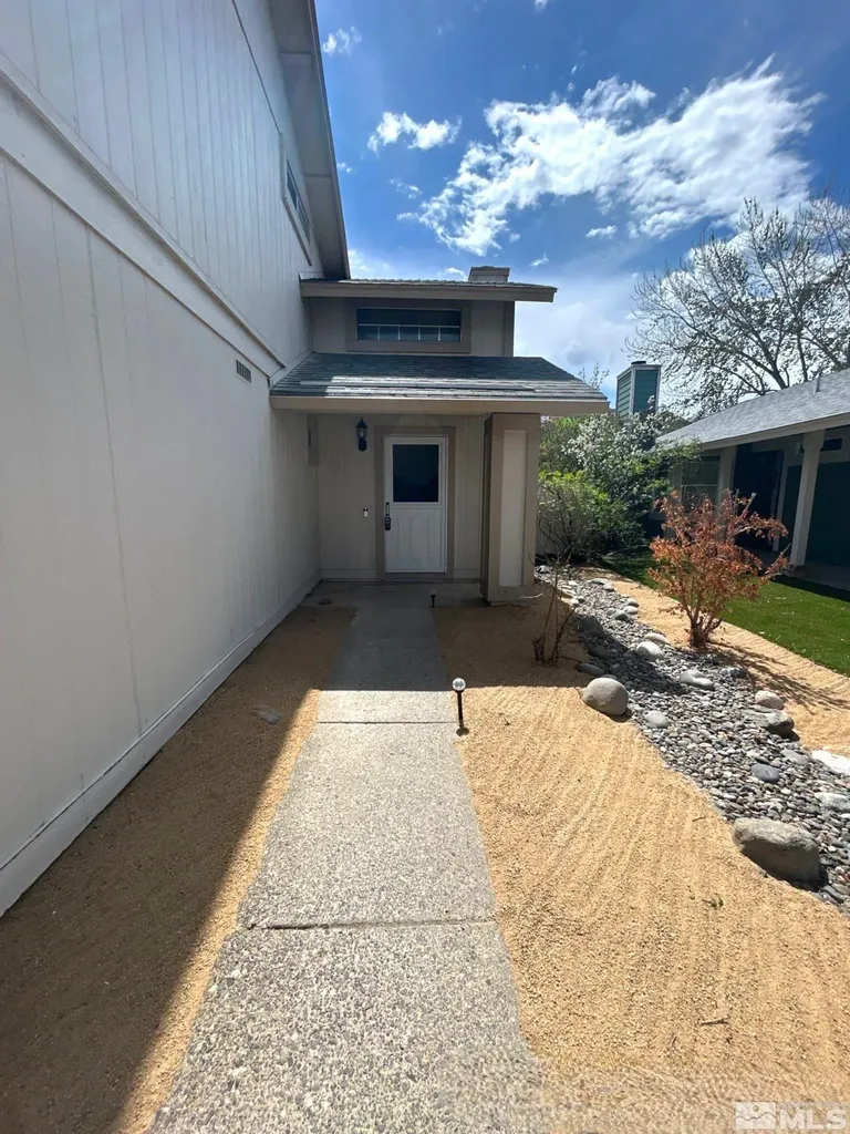 6126 White Water Reno NV 89523