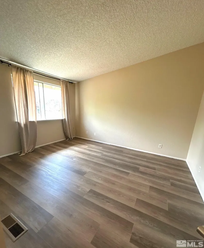 6126 White Water Reno NV 89523