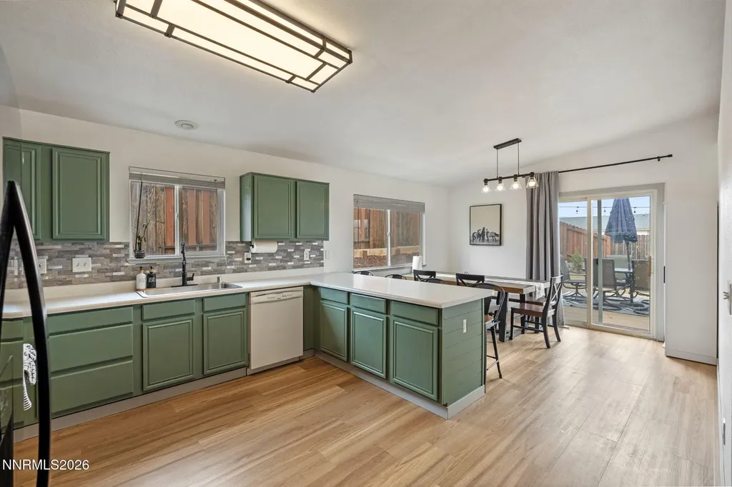 7334 Warhol Sun Valley NV 89433