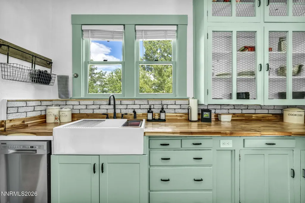 1185 Truckee Fernley NV 89408