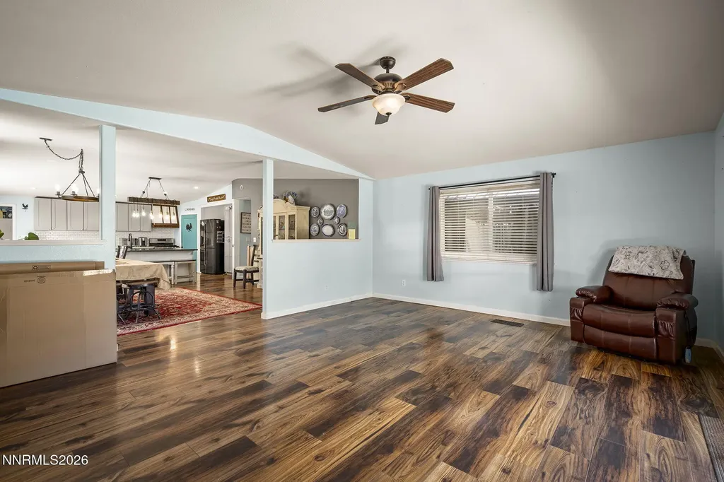 2072 Lonnie Dayton NV 89403