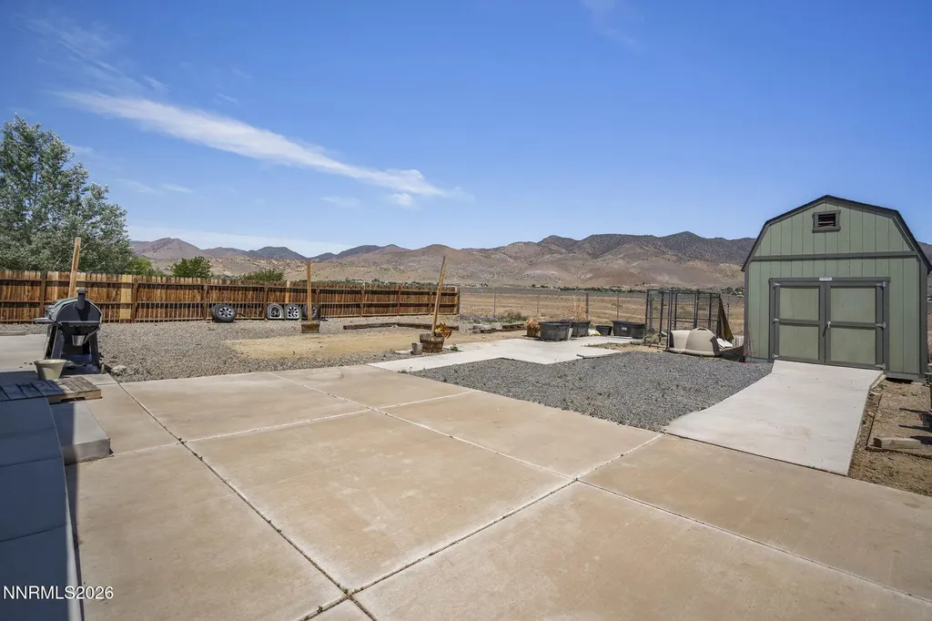 2072 Lonnie Dayton NV 89403