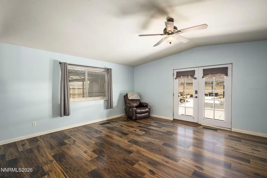 2072 Lonnie Dayton NV 89403