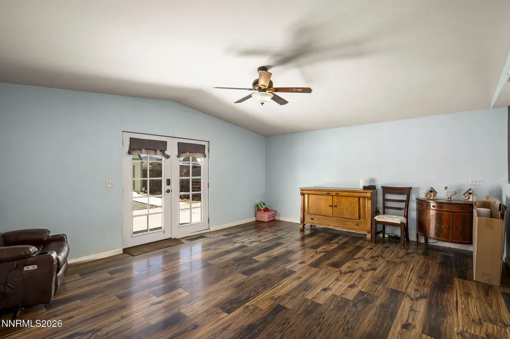 2072 Lonnie Dayton NV 89403