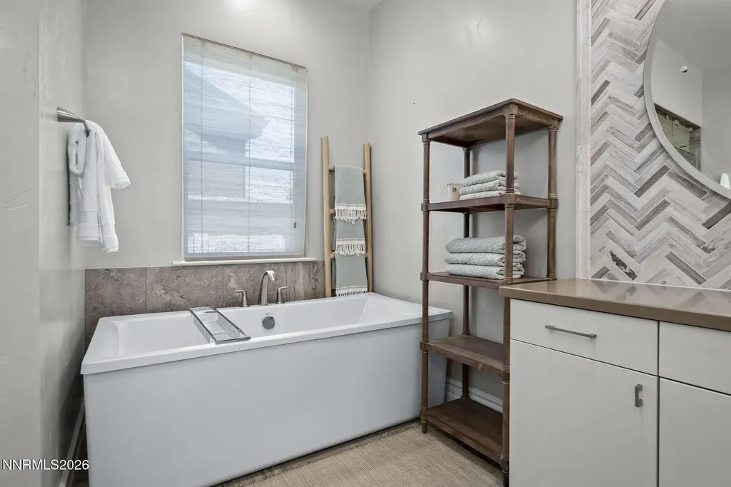 724 Pleasant Oak Reno NV 89509
