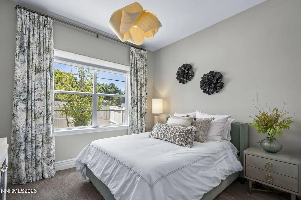 724 Pleasant Oak Reno NV 89509