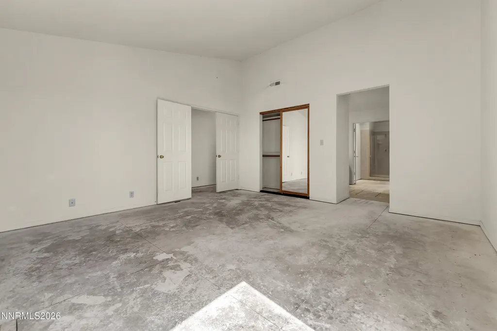 2384 Silver Ridge Reno NV 89509