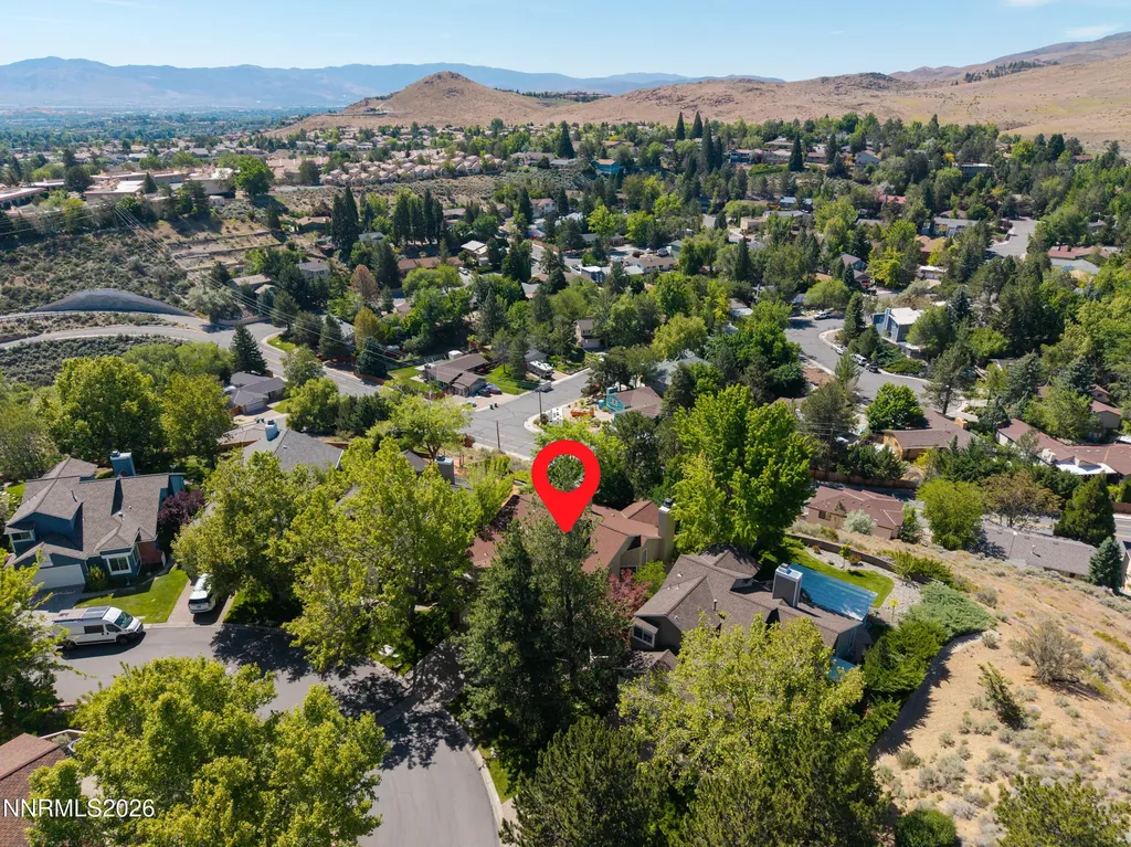 2384 Silver Ridge Reno NV 89509