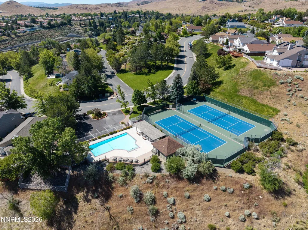 2384 Silver Ridge Reno NV 89509