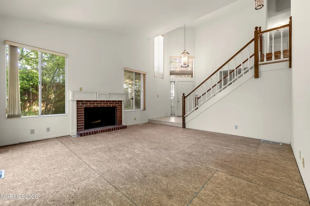 2384 Silver Ridge Reno NV 89509