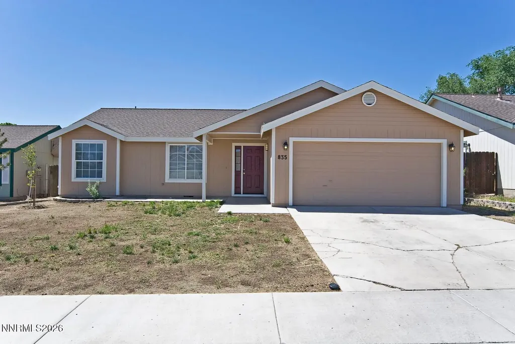 835 Columbine Fernley NV 89408