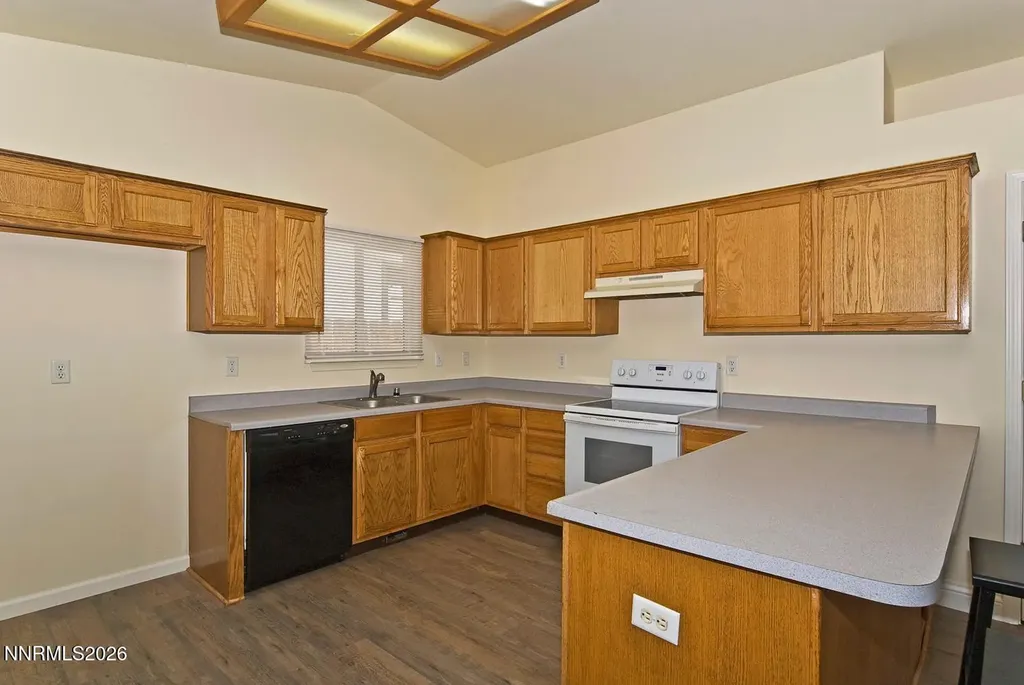 835 Columbine Fernley NV 89408