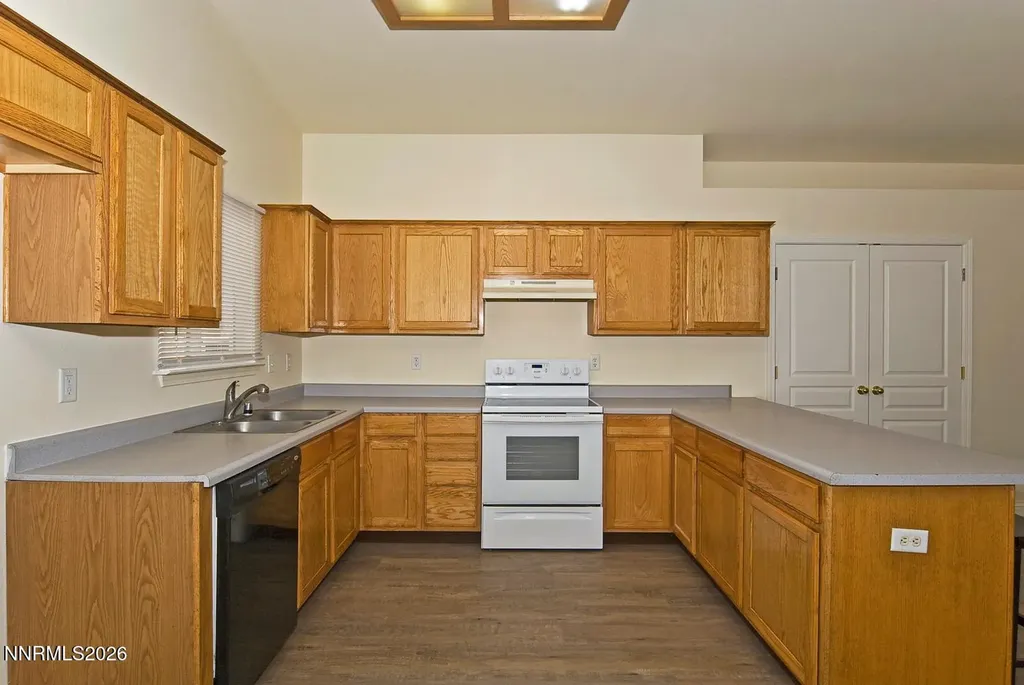 835 Columbine Fernley NV 89408