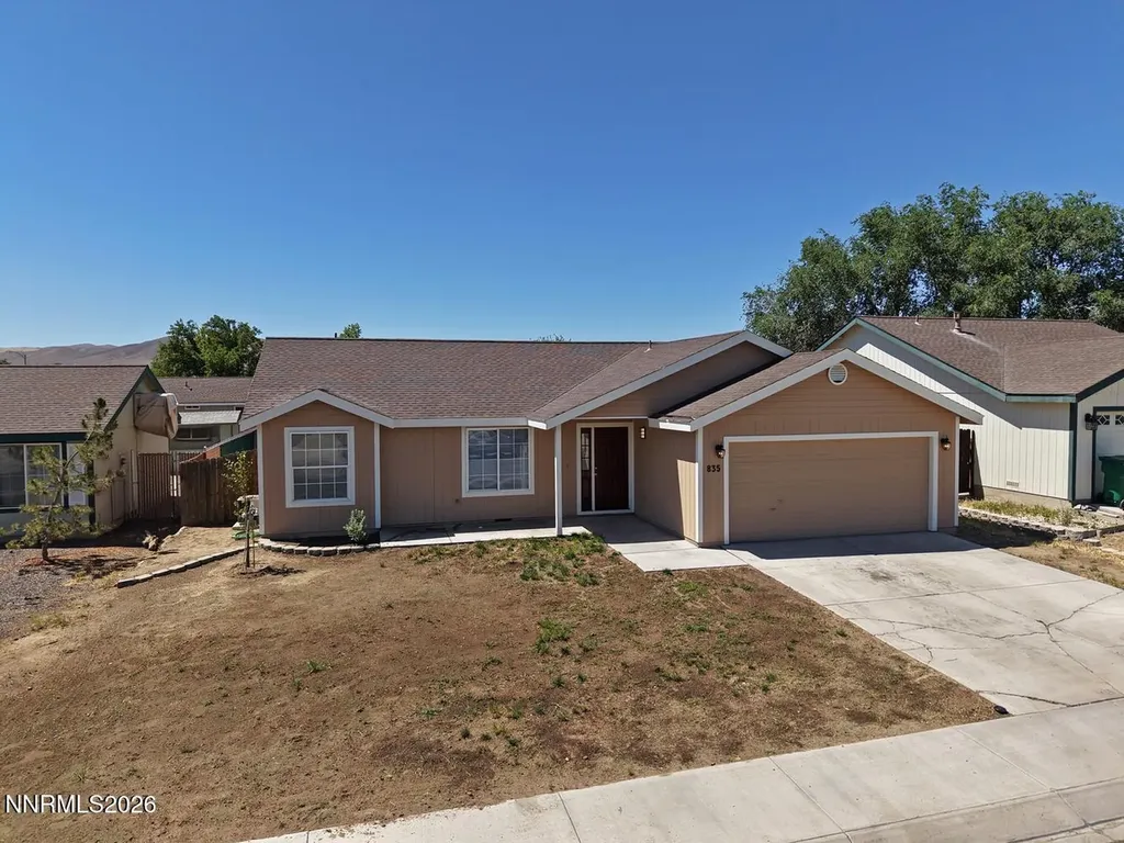 835 Columbine Fernley NV 89408