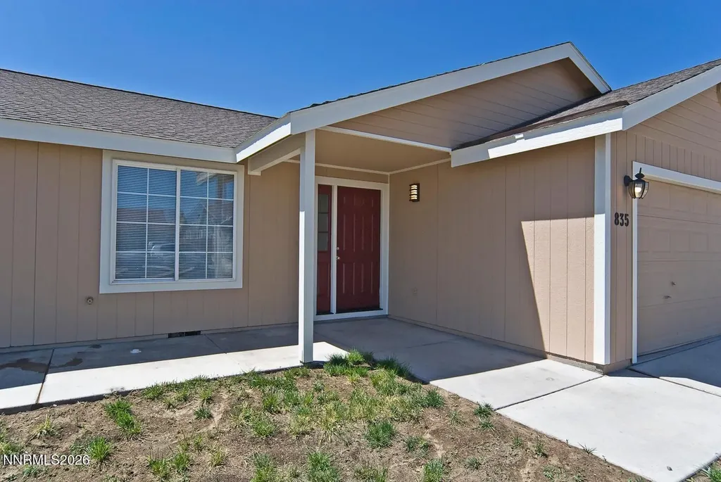 835 Columbine Fernley NV 89408