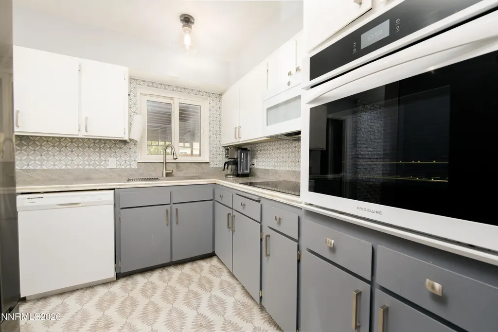 1900 Division Carson City NV 89703