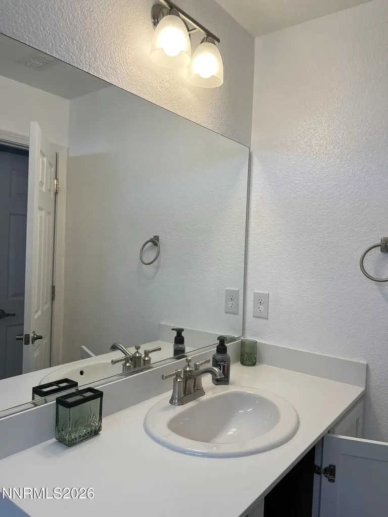 8020 Flint Springs Sun Valley NV 89433