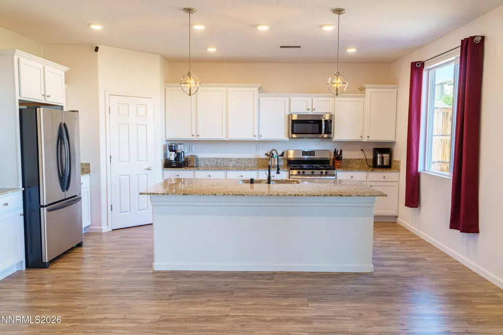 8020 Flint Springs Sun Valley NV 89433