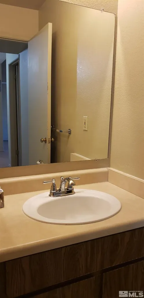 7680 Bluestone Reno NV 89511