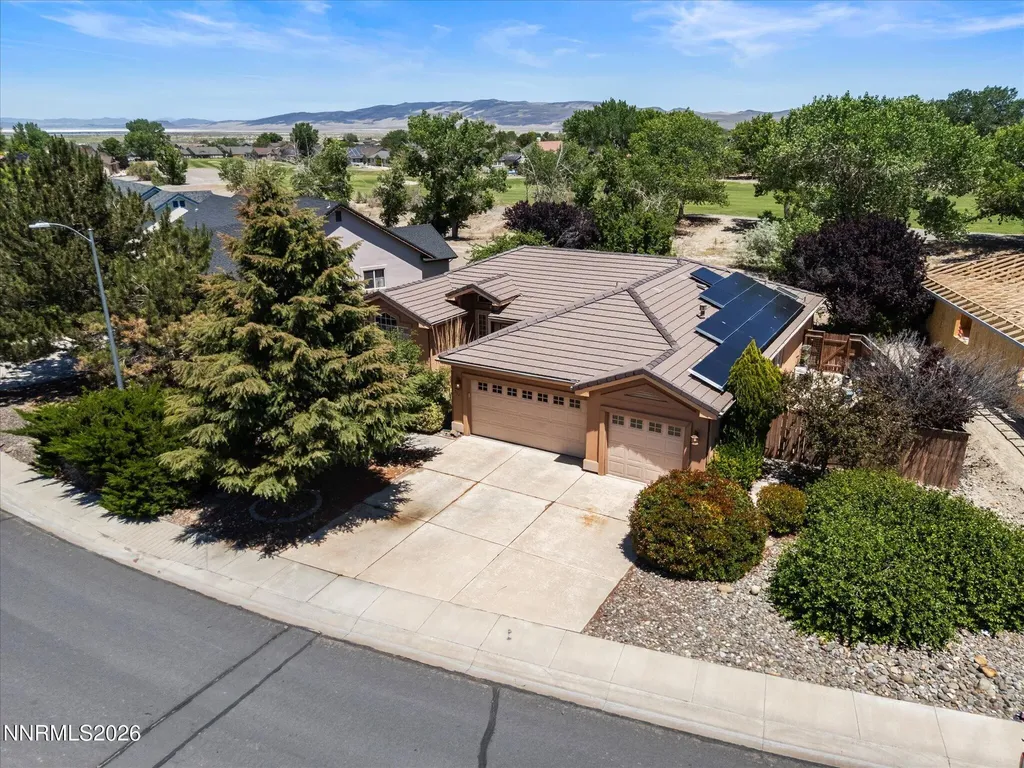 762 Divot Fernley NV 89408