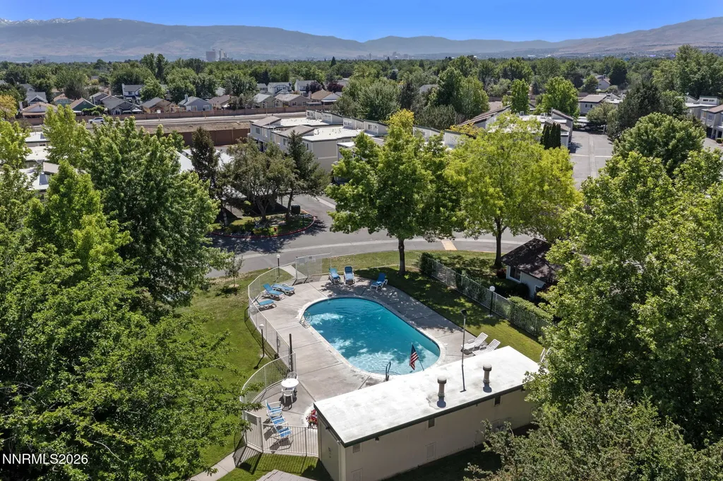 2645 Sunny Slope Sparks NV 89434