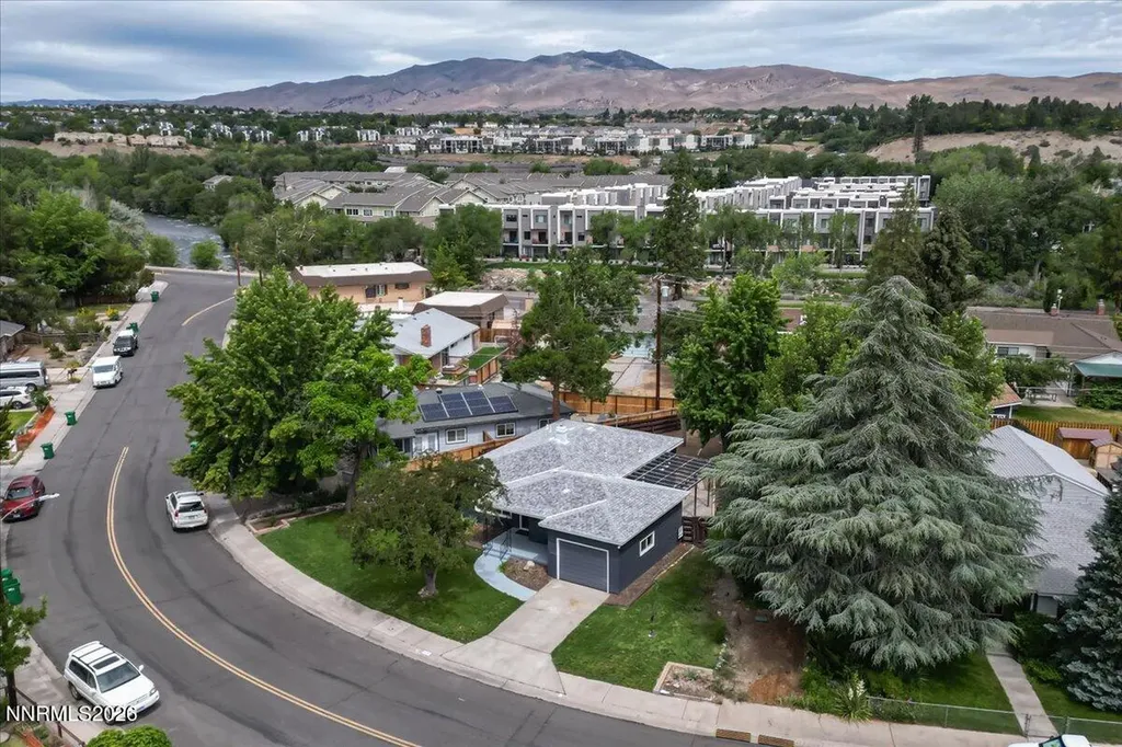 2485 Riviera Reno NV 89509